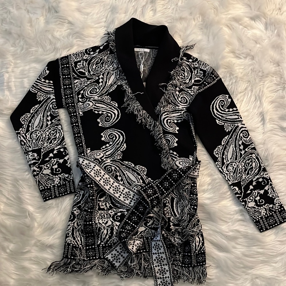 Sioni, black and white, paisley cardigan.